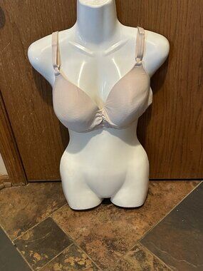 Warner’s All You Need 40c Nude Beige Lightly Padded Underwire Bra Adjustable